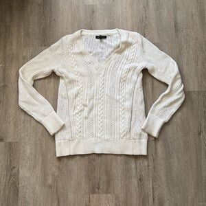 Banana Republic Chunky Cable Knit V-Neck Sweater Size Small